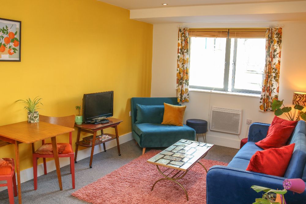 Image of Colourful Margate Apartment - Moments from Beach